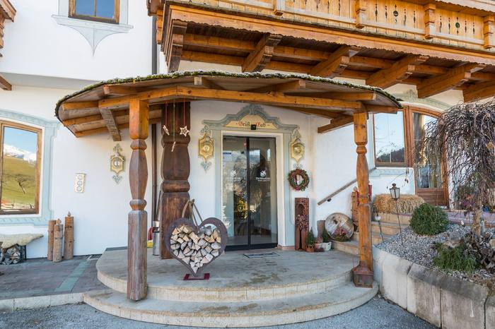 Eingang Hotel Frohnatur